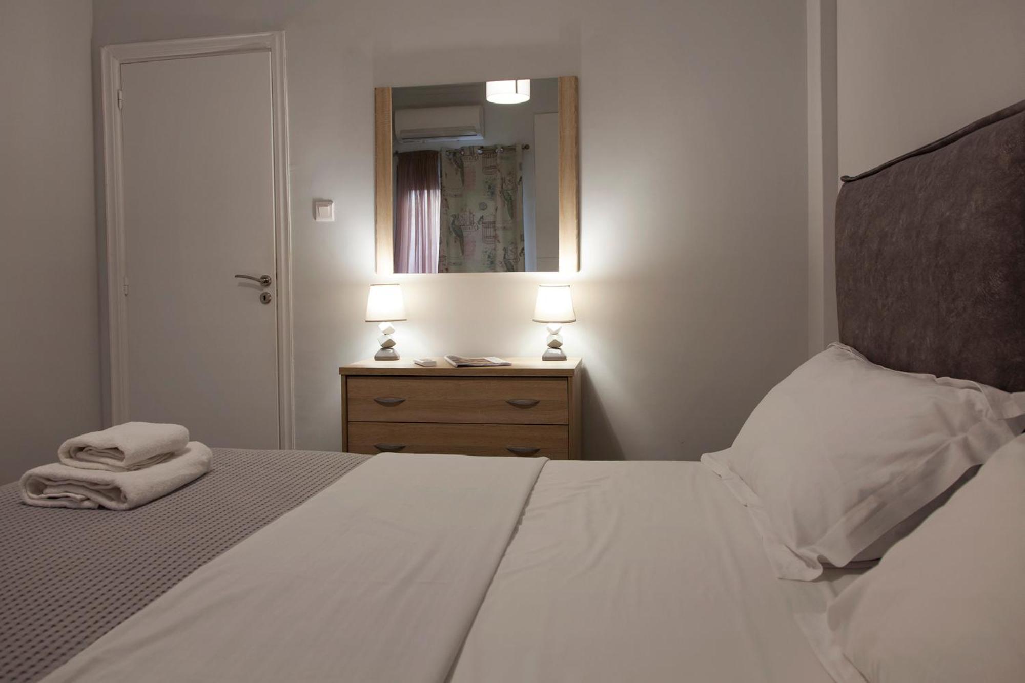 Suite 04 - Smart Cozy Suites - In The Heart Of Athens - 5 Minutes From Metro ภายนอก รูปภาพ